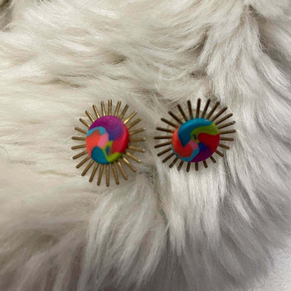 Rainbow studs